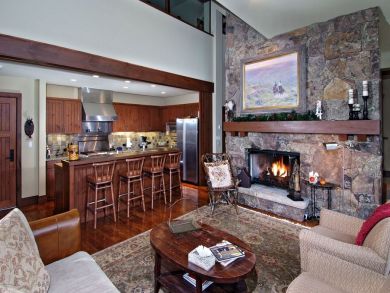 Bachelor Gulch Ski in Ski Out 4 Bedroom Home